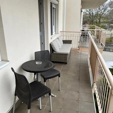 Brookforest Hotel de apartamente
