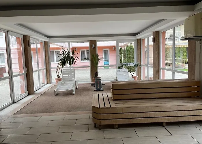 Brookforest Aparthotel